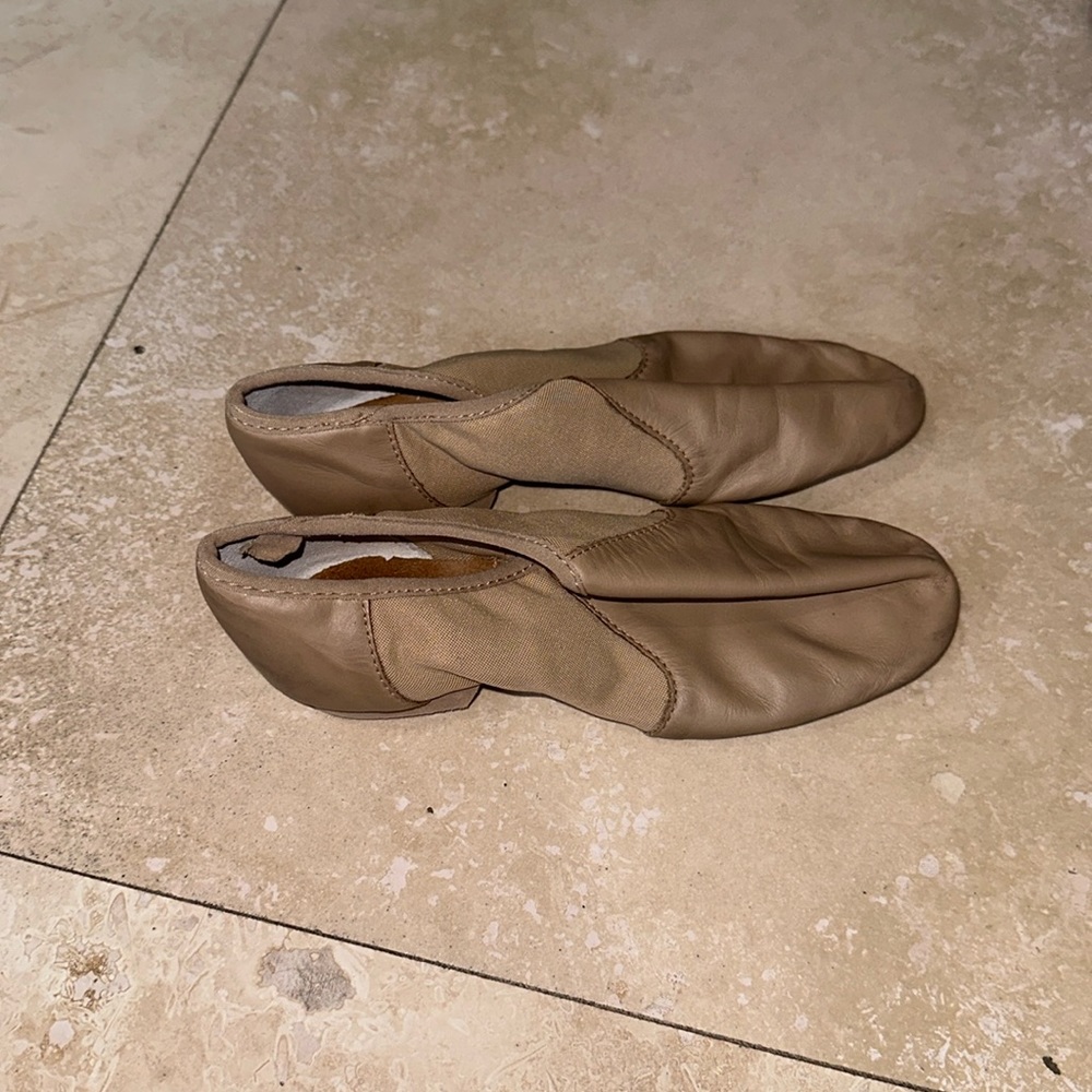 Bloch jazz shoes size 5 1/2